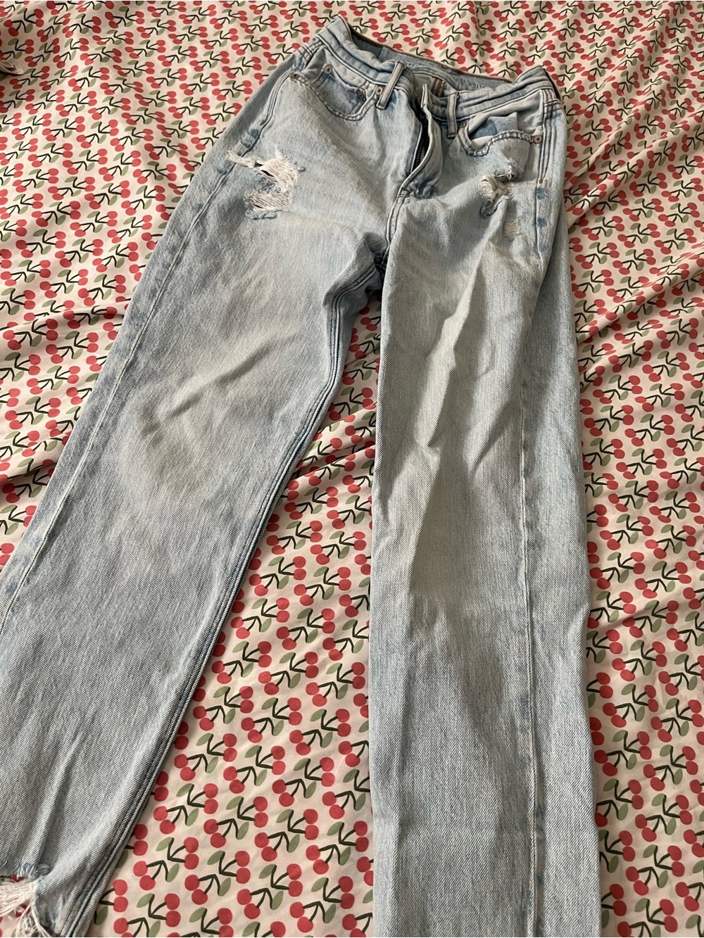 American Eagle Outfitters Light Blue Boyfriend Jeans - Picture 5 of 7